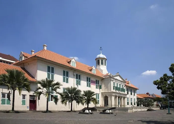 Hotel Golden Sky Pluit